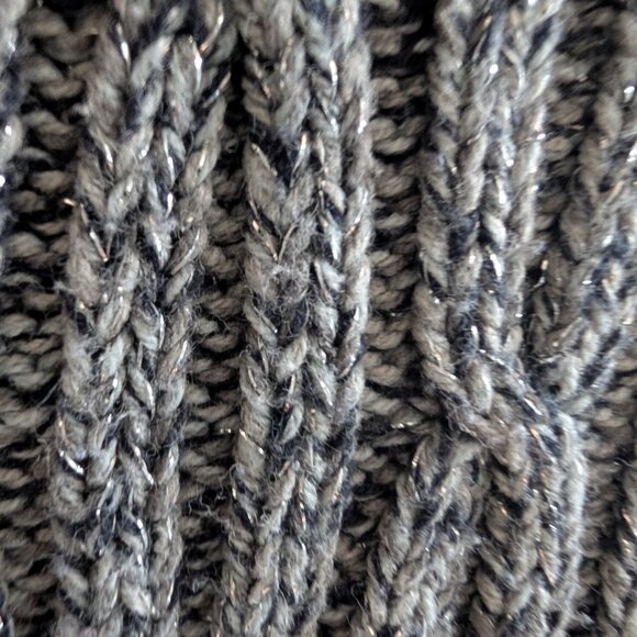Liz Claiborne Liz & Co Vintage Grey Cable Knit Sweater Metallic Thread Medium - Picture 10 of 11